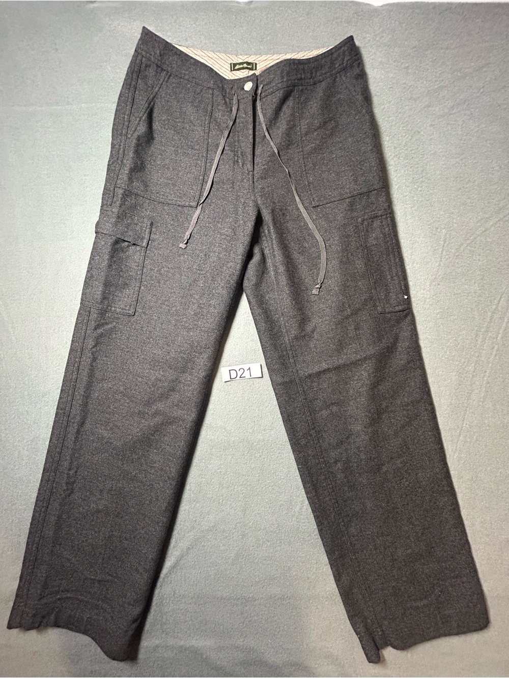 Women’s Eddie Bauer Charcoal Drawstring Utility sweatpants Size 12